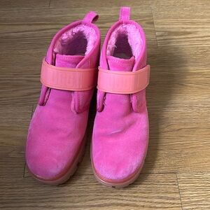 UGG Neumel Clear Chukka Boots